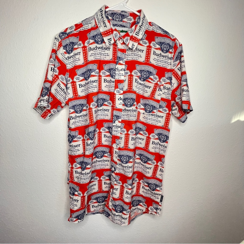 tipsy elves MEN'S AMERICOLD ONE BUDWEISER BUTTON DOWN SHIRT